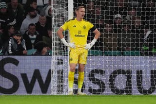 Will Viljami Sinisalo start in goal?